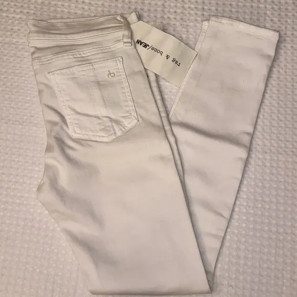 NEW! rag &amp; bone Size 27 White With Holes Capri Denim Jeans