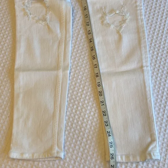 NEW! rag &amp; bone Size 29 Crop White Denim Jeans Distressed With Holes Skinny