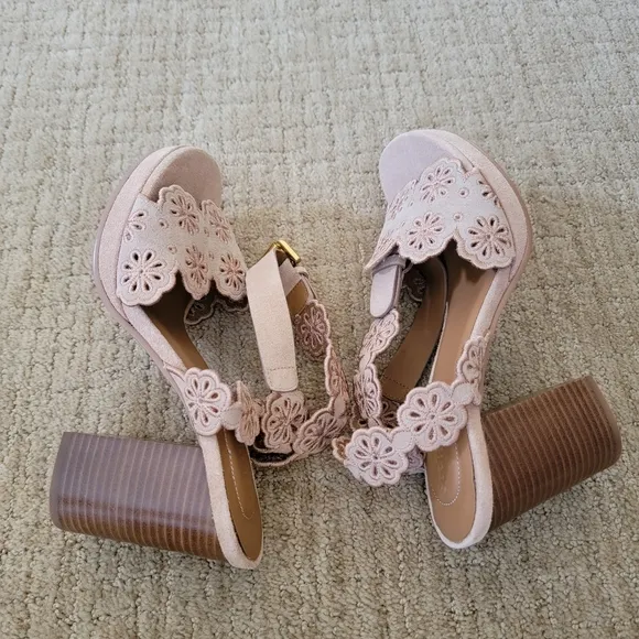 New See By Chloe Laser-Cut Floral Kristy Heeled Sandals in Tan, Size 37