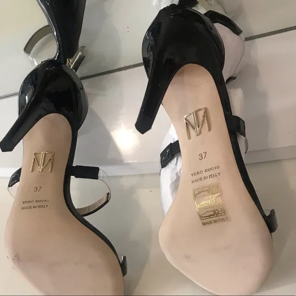 New! Tamara Mellon black frontline 105 sandals. Heel 4”