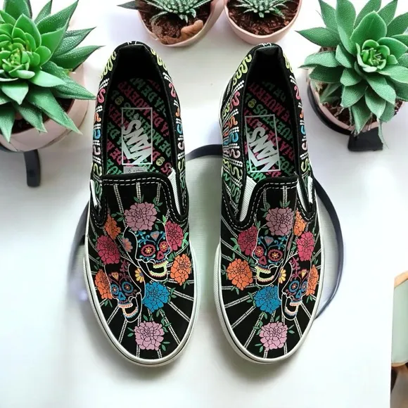 NEW Vans Floral Skull Day of the Dead Slip-On Shoes