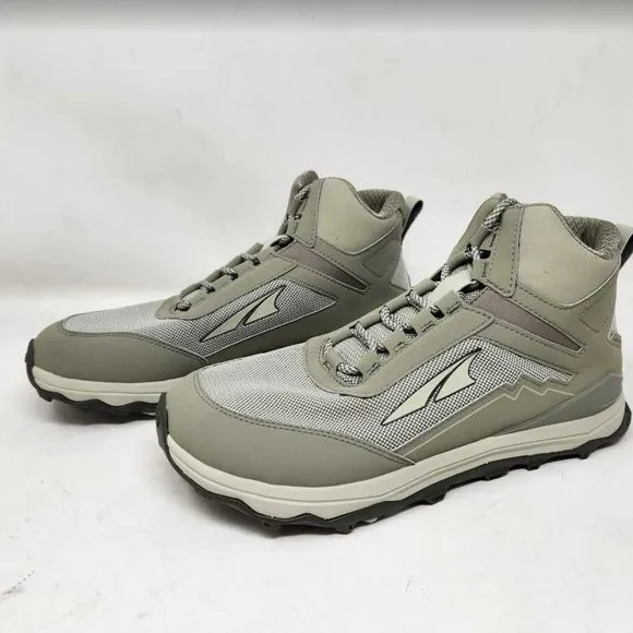 New women's 10.5 Altra Lone Peak Hiker Khaki hiking boots