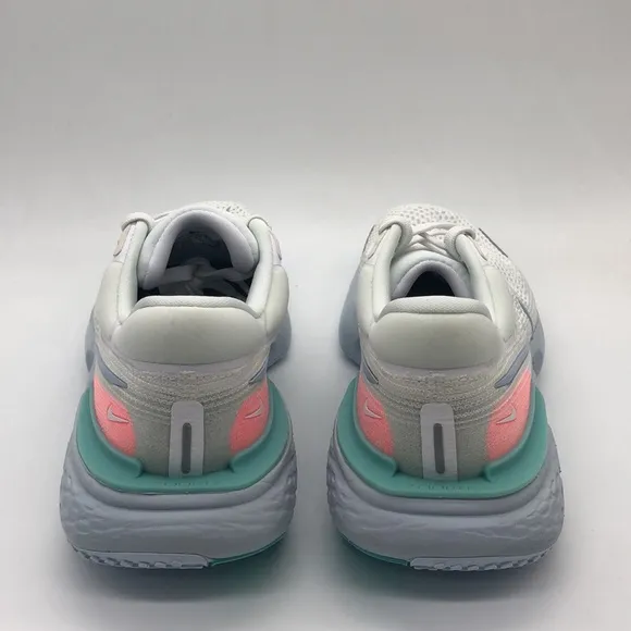 New Women’s Nike Zoom X Invincible Run FK Running Shoes CT2229-102 NWOB