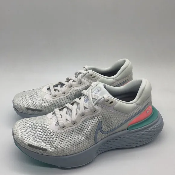 New Women’s Nike Zoom X Invincible Run FK Running Shoes CT2229-102 NWOB