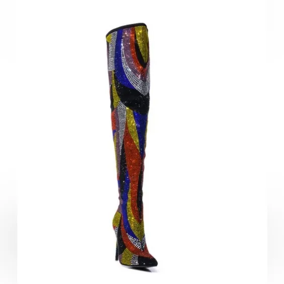NIB Azalea Wang GLAMOROUS-MULTI CRYSTAL THIGH HIGH STILETTO BOOT - Size 8