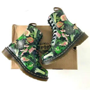 NIB Dr Martens Wild Botanics 1460 Lace Up Ankle Boots Women’s 5 Shoes