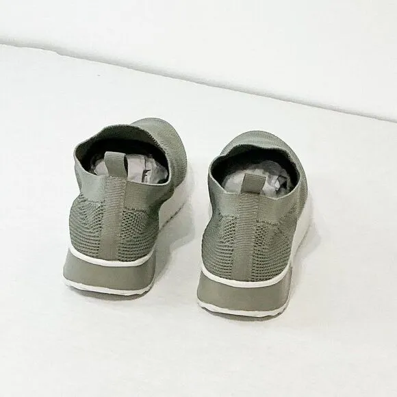 Nicole Miller NY NWB Sz 8 Light Grey Knit Slip On Shoes