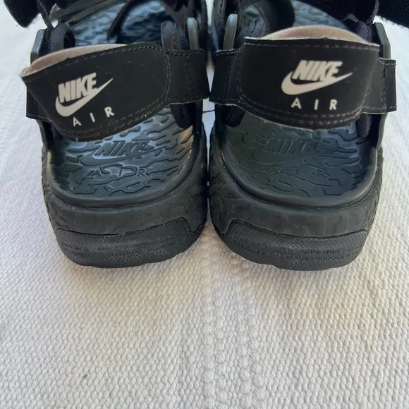 Nike Air Deschutz Sandals Men Size 9 Black Outdoor
