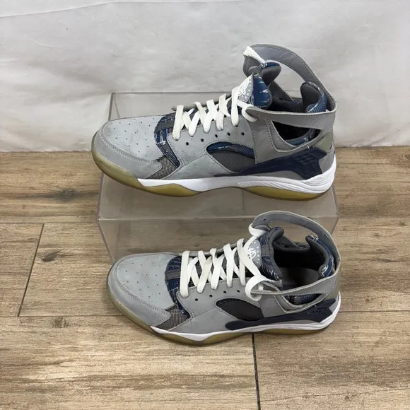 Nike Air Flight Huarache Men's US 10 Running Shoes Wolf Gray Sneakers