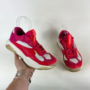 Nike Air Jordan 200E Sneakers Womens 7 Red Lace-Up Athletic Sneakers DH7381-606