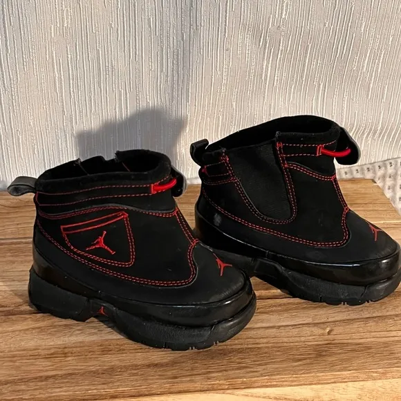 Nike Air Jordan OTToddlers Boots Black Red.
