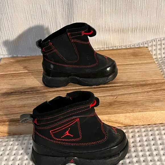 Nike Air Jordan OTToddlers Boots Black Red.
