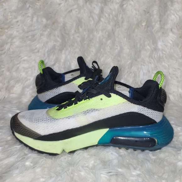 Nike Air Max 2090 Volt Running Shoes Youth Size 6 / Womens 7-7.5