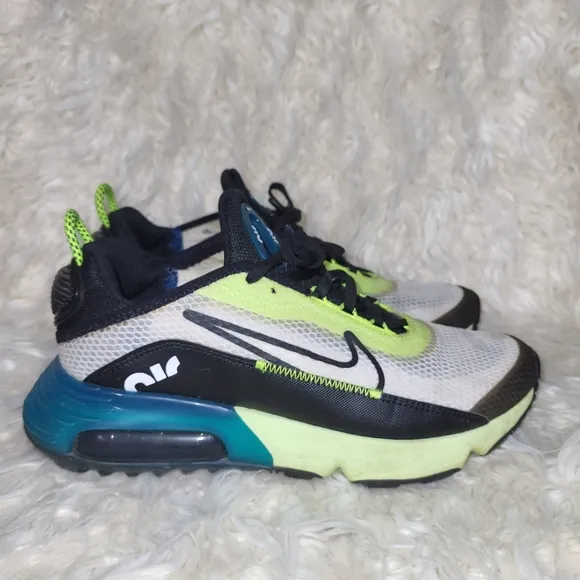 Nike Air Max 2090 Volt Running Shoes Youth Size 6 / Womens 7-7.5