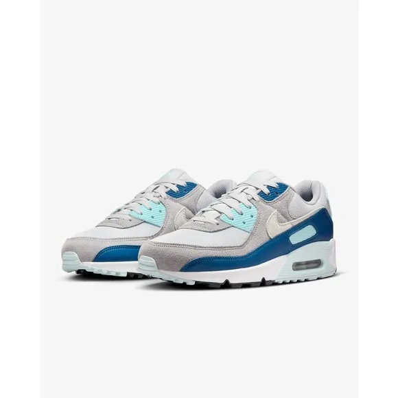 Nike Air Max 90 Sneakers Size 10 Glacier Blue &amp; Platinum White Mens