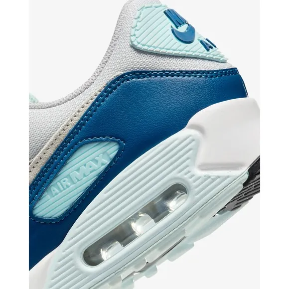 Nike Air Max 90 Sneakers Size 10 Glacier Blue &amp; Platinum White Mens