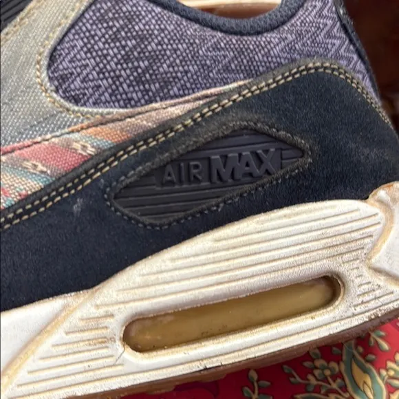 Nike Air Max Blue and Gray Sneakers Low-Top Athletic Shoes Winter 2016/17 WORN