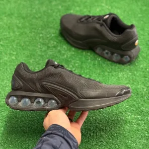 Nike Air Max DN Low Mens Running Shoes Black DV3337-006 VNDS Sz 10