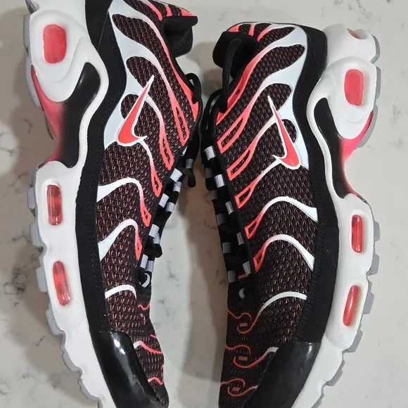 Nike Air Max Plus Men’s SZ.13 &quot;Hot Lava&quot; 852630-034 Running Shoes New
