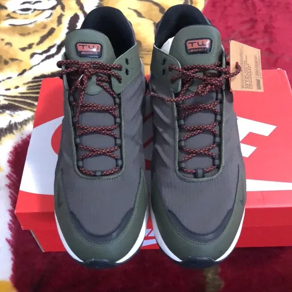 NIKE AIR MAX TW KHAKI/PHANTOM BLACK SHOES. NIKE AIR MAX TAILWIND SZ 13