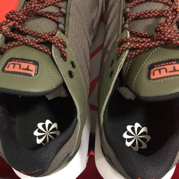NIKE AIR MAX TW KHAKI/PHANTOM BLACK SHOES. NIKE AIR MAX TAILWIND SZ 13