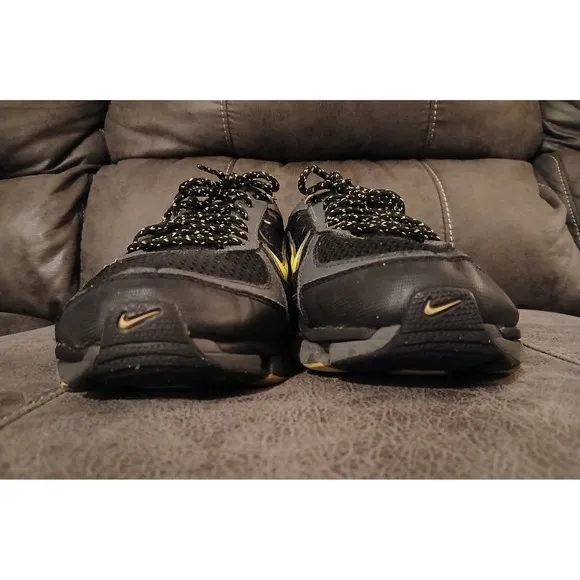 Nike Air Trail Ridge Preloved Sneakers Mens 11.5 #821