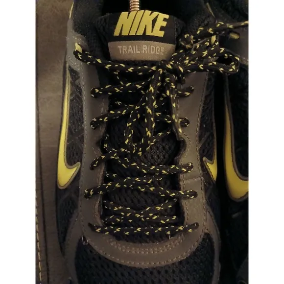 Nike Air Trail Ridge Preloved Sneakers Mens 11.5 #821
