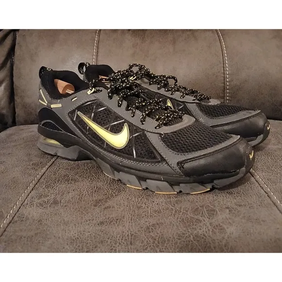 Nike Air Trail Ridge Preloved Sneakers Mens 11.5 #821