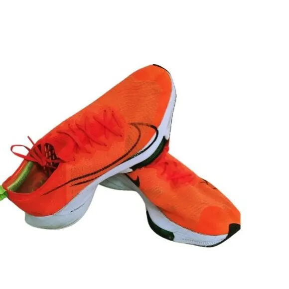 NIKE AIR ZOOM TEMPO NEXT % FLYKNIT SNEAKERS ORANGE CI9923-800