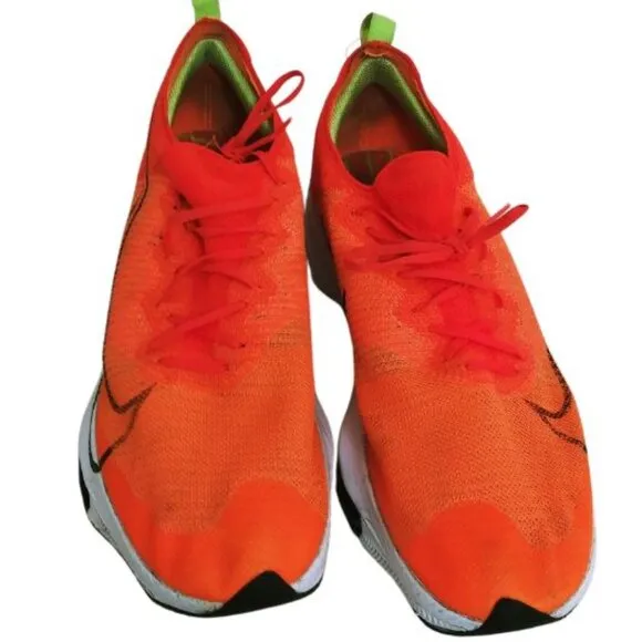 NIKE AIR ZOOM TEMPO NEXT % FLYKNIT SNEAKERS ORANGE CI9923-800