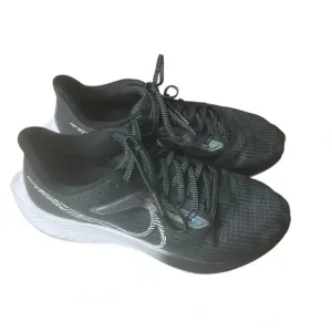 Nike Black White Womens Air Zoom Pegasus 39 Shoes Size 9 Running DR9619-001