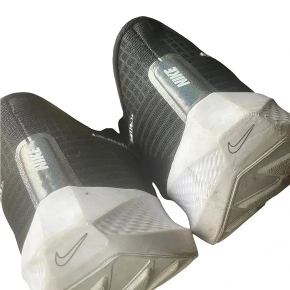 Nike Black White Womens Air Zoom Pegasus 39 Shoes Size 9 Running DR9619-001