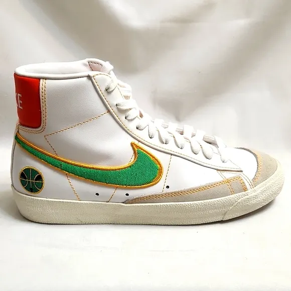 Nike Blazer Mid '77 Roswell Rayguns Athletic sneakers (boys size 7)