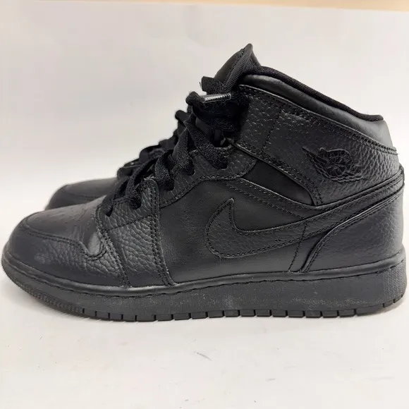 Nike Boys Air Jordan 1 Mid 554725-091 Black Basketball Shoes Sneakers Size 7Y