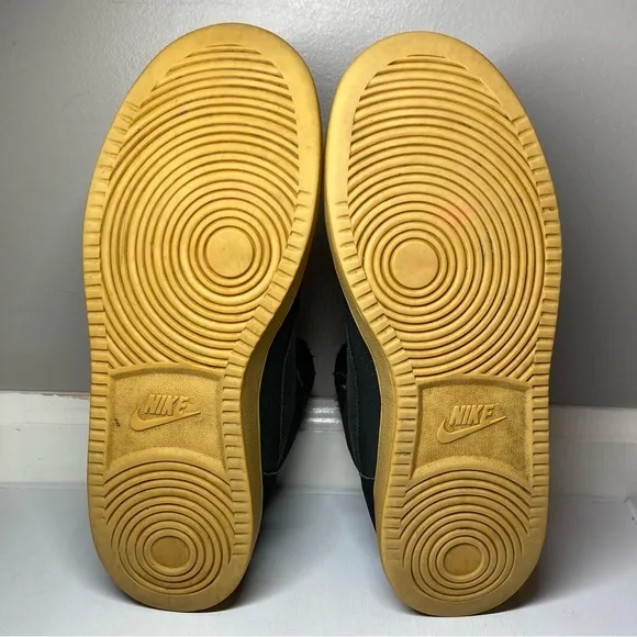 Nike Court Borough Mid Winter GS Shoes Youth 6.5 Black Gum Sneakers AA3458-002