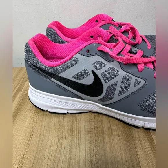 Nike DownShifter 6 Running Shoes Size 5.5Y Gray Black Pink