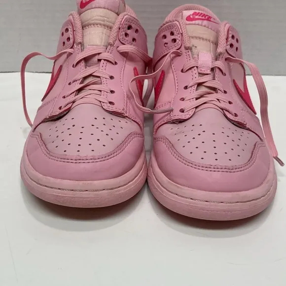 NIKE DUNK LOW TRIPLE PINK SNEAKERS    Style  Dh9756 600 Ladies