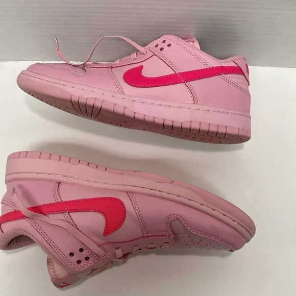 NIKE DUNK LOW TRIPLE PINK SNEAKERS    Style  Dh9756 600 Ladies