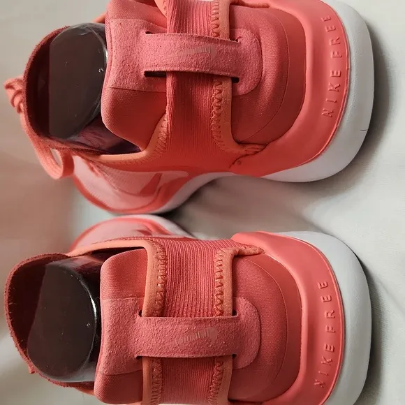 Nike Free Coral Athletic Running Sneakers (W Size 10)