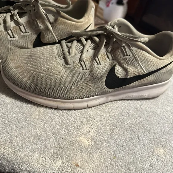 Nike Free RN 17 Running Shoes 880839-002 Men’s 9 Athletic Training Wolf Gray