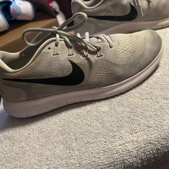 Nike Free RN 17 Running Shoes 880839-002 Men’s 9 Athletic Training Wolf Gray