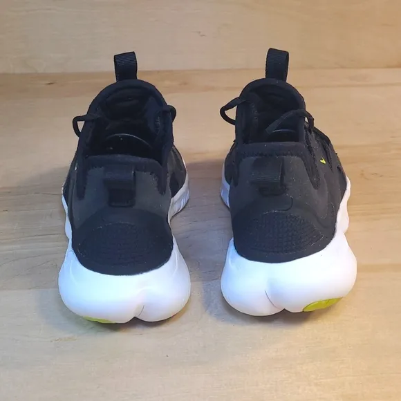 Nike Free RN 5.0 Black White Youth Athletic Running Shoes