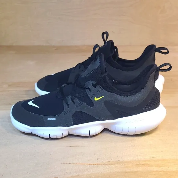 Nike Free RN 5.0 Black White Youth Athletic Running Shoes