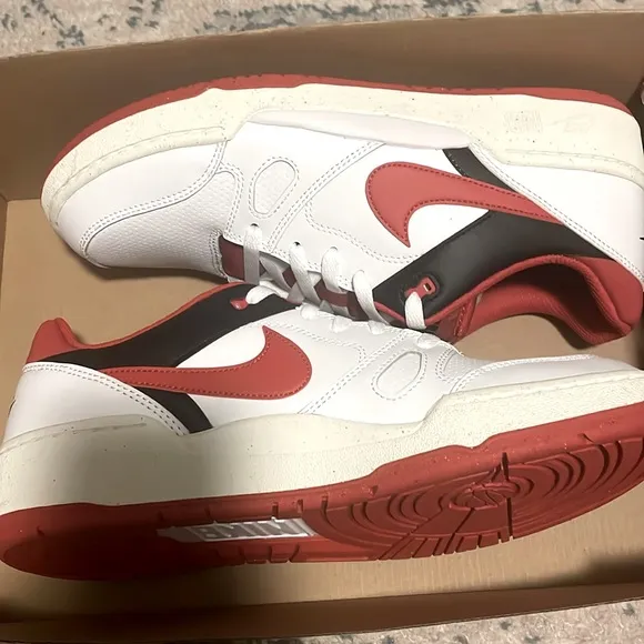 Nike Full Force Low Sneakers