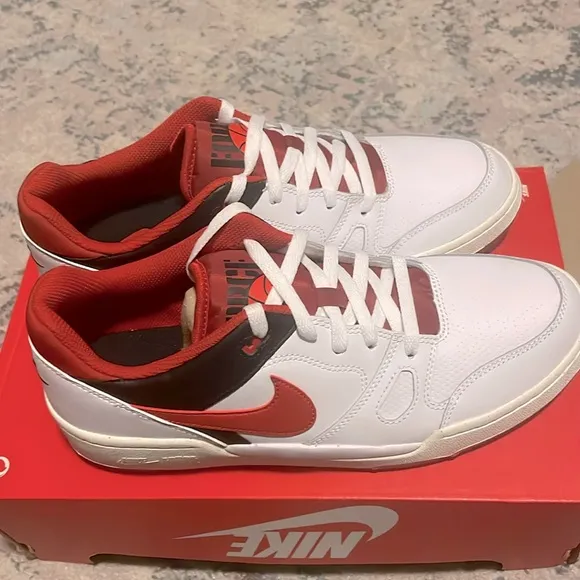 Nike Full Force Low Sneakers