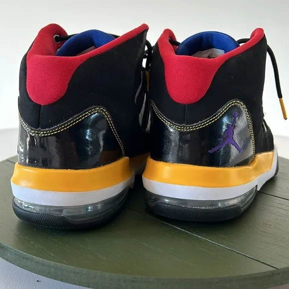 Nike Jordan | Max Aura Rivals | Black Yellow White Red CQ9451 001 Men's Size 9