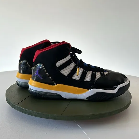 Nike Jordan | Max Aura Rivals | Black Yellow White Red CQ9451 001 Men's Size 9