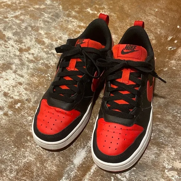 Nike kids black and red sneakers