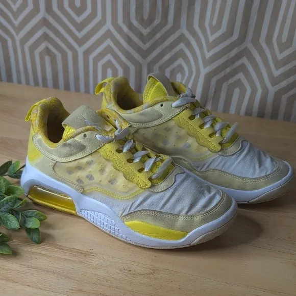 Nike Kids Jordan Air Max 200 GS Sneakers in Dynamic Yellow