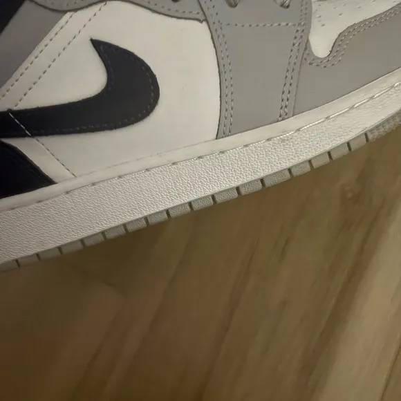 Nike Kids Sneakers - Gray and White